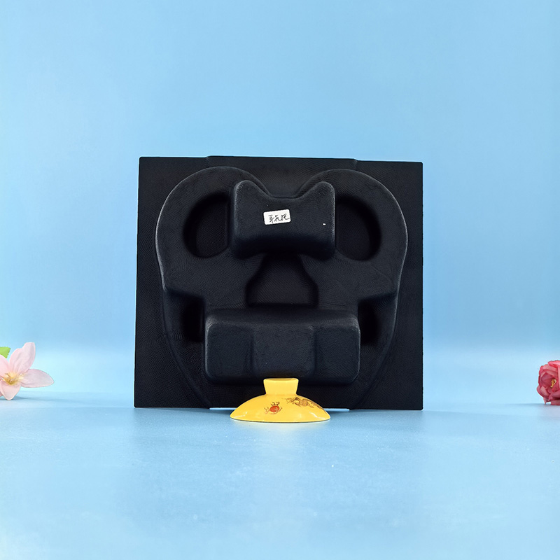 Black paper holder